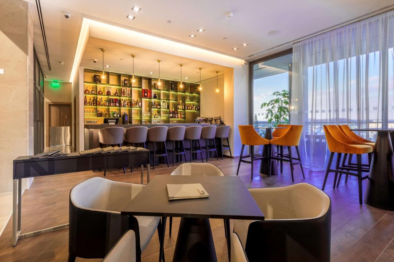 מלון Radisson Blu Hotel, לרנקה